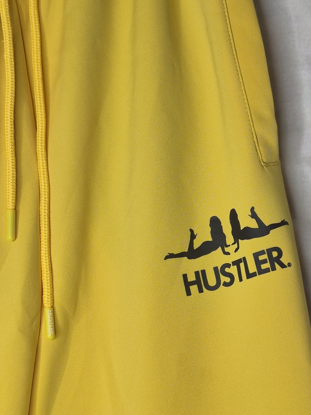Hustler Hollywood Men's Yellow Logo Sweatpants From Reason (L)